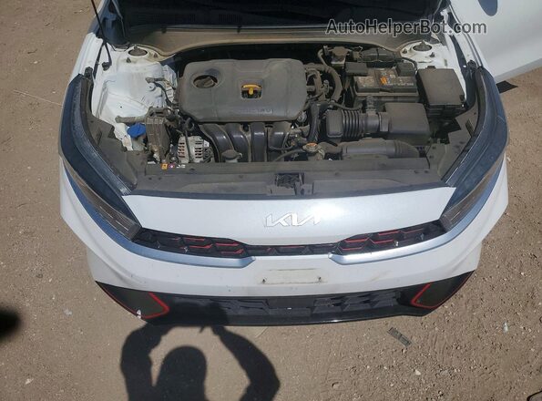 3KPF54ADXNE484357 2022 KIA FORTE White 