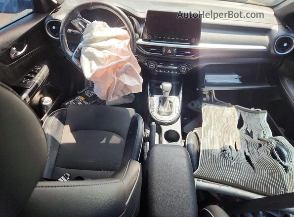 3KPF54ADXPE529977 2023 KIA FORTE Gray 