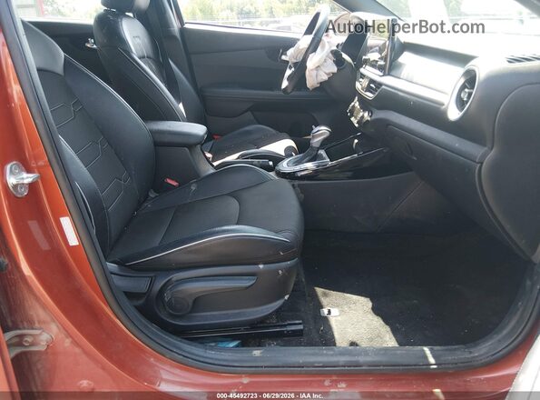 3KPF54ADXPE533902 2023 KIA FORTE Red Սալոնի դիմացի տեսք