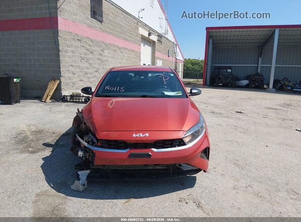 3KPF54ADXPE533902 2023 KIA FORTE Red Սալոնի հետևի տեսք