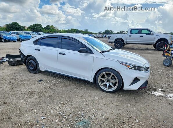 3KPF54ADXPE593033 2023 KIA FORTE White 