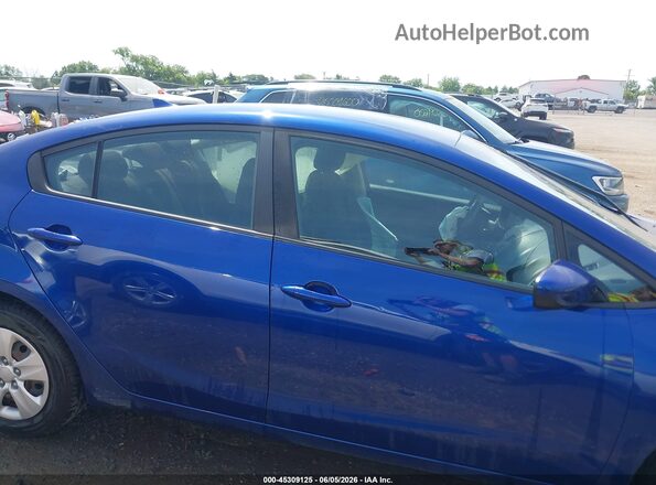 3KPFK4A70HE093080 2017 KIA FORTE Blue უკანა სალონის ხედი