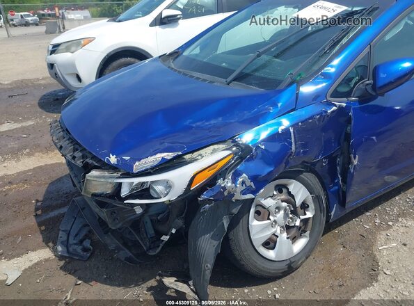 3KPFK4A70HE093080 2017 KIA FORTE Blue წინა ხედი