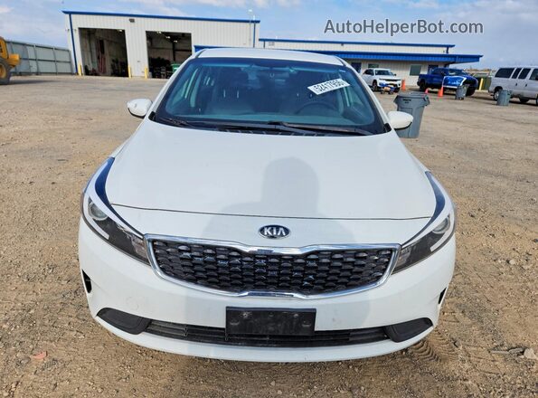 3KPFK4A71HE035804 2017 KIA FORTE Белый Вид спереди
