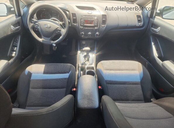 3KPFK4A71HE047113 2017 KIA FORTE Silver Առջևի վահանակի տեսք