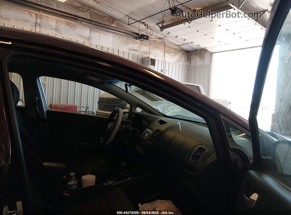 3KPFK4A71HE124384 2017 KIA FORTE Бордовый Вид салона спереди