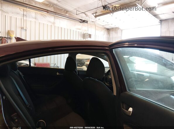 3KPFK4A71HE124384 2017 KIA FORTE Бордовый Вид наклейки с VIN-кодом