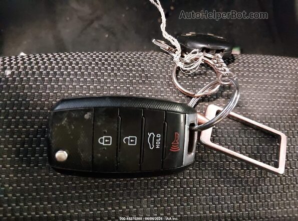 3KPFK4A71HE124384 2017 KIA FORTE Бордовый Вид панели приборов