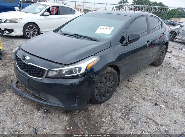 3KPFK4A71HE136759 2017 KIA FORTE Черный Передняя левая четверть