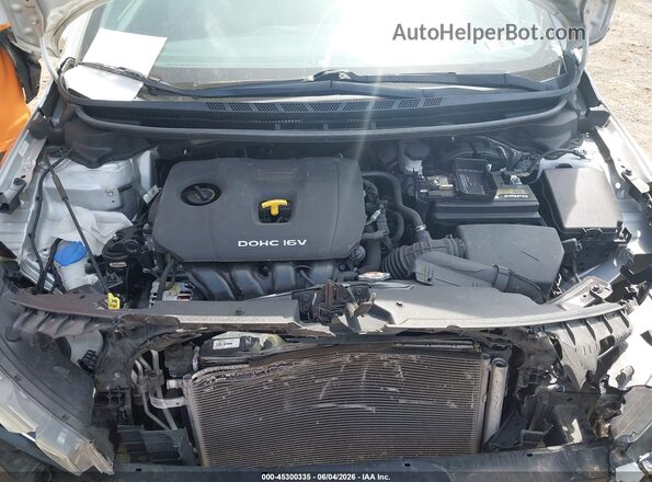 3KPFK4A72HE075793 2017 KIA FORTE Silver 