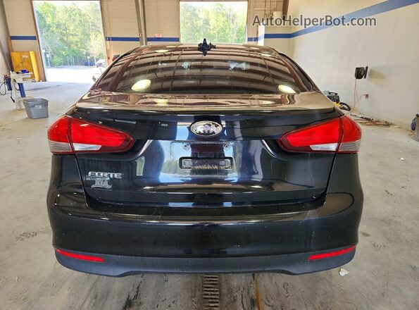 3KPFK4A72HE129495 2017 KIA FORTE Black 