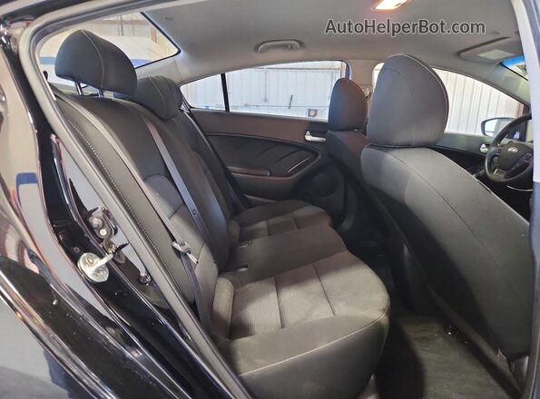 3KPFK4A72HE129495 2017 KIA FORTE Black 