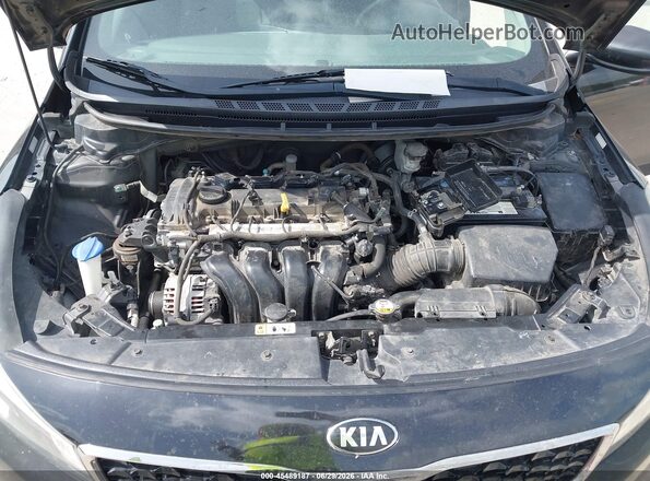 3KPFK4A73HE039594 2017 KIA FORTE Черный Вид сзади