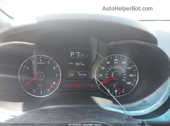 3KPFK4A74HE075939 2017 KIA FORTE Silver Вид задніх сидінь