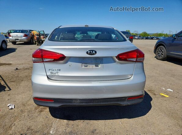 3KPFK4A74JE214411 2018 KIA FORTE Silver Widok z tyłu