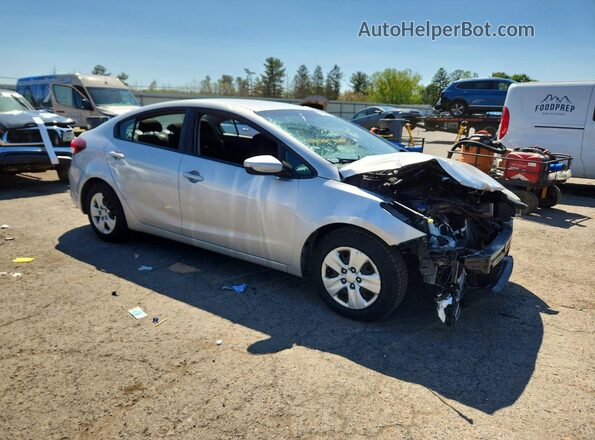 3KPFK4A74JE214411 2018 KIA FORTE Silver Przód prawy