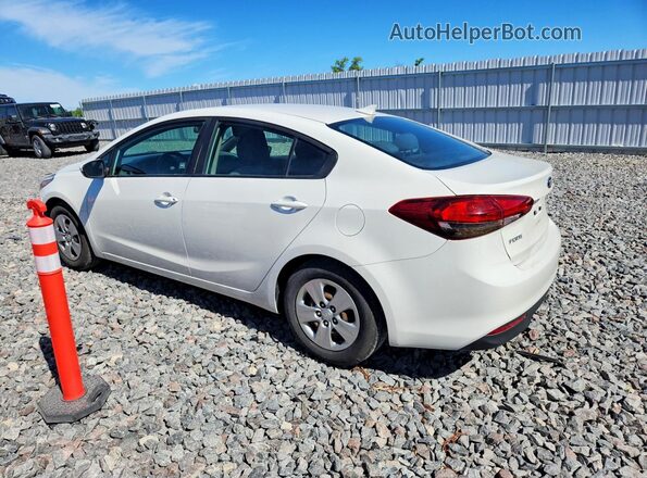 3KPFK4A75HE065159 2017 KIA FORTE White 