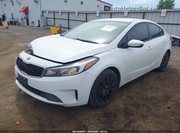 3KPFK4A75HE068787 2017 KIA FORTE White Передня ліва чверть