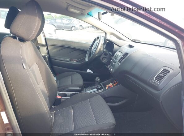 3KPFK4A75JE174646 2018 KIA FORTE Burgundy Vista interior delantera