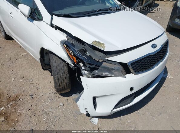 3KPFK4A76HE037841 2017 KIA FORTE White წინა ხედი