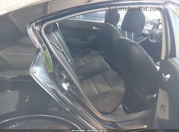 3KPFK4A76HE095142 2017 KIA FORTE Black VIN կոդի պիտակի տեսք