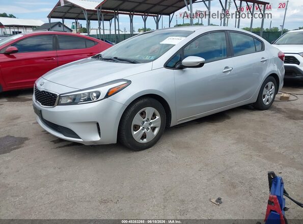 3KPFK4A76HE153802 2017 KIA FORTE Silver წინა მარცხენა ხედი სამი მეოთხედიდან