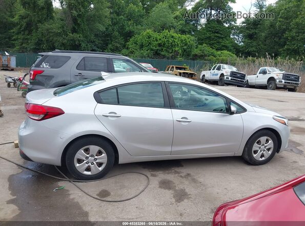 3KPFK4A76HE153802 2017 KIA FORTE Silver ხელსაწყოთა პანელის ხედი