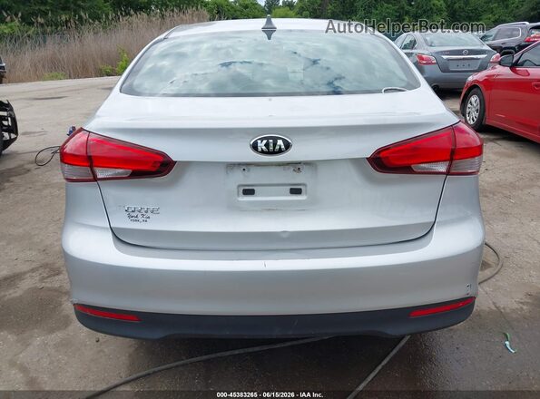 3KPFK4A76HE153802 2017 KIA FORTE Silver 