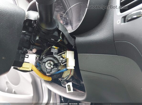 3KPFK4A76HE153802 2017 KIA FORTE Silver წინა ხედი