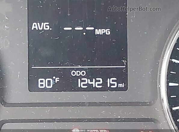 3KPFK4A76JE229010 2018 KIA FORTE Белый 