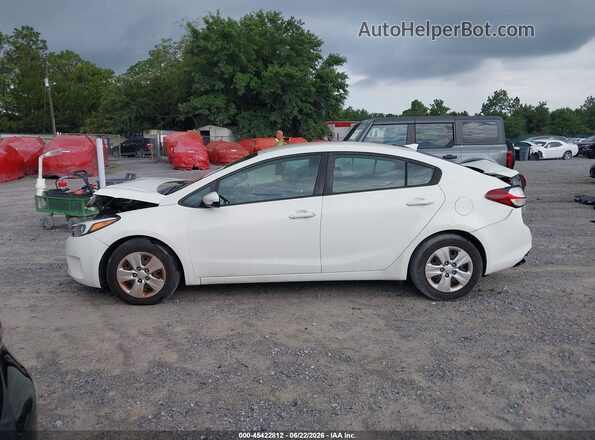 3KPFK4A76JE229010 2018 KIA FORTE Белый Панорамный вид салона 360°