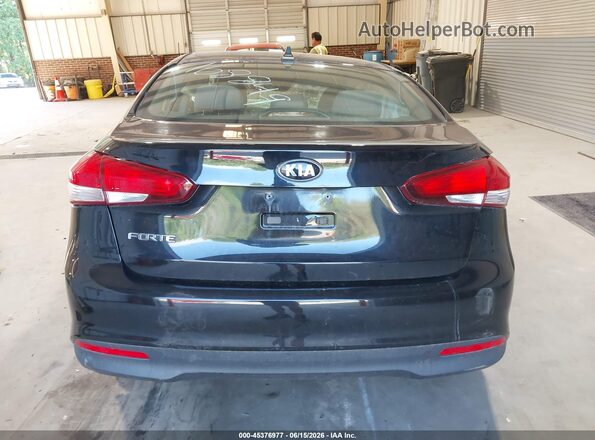 3KPFK4A77HE054549 2017 KIA FORTE Black 
