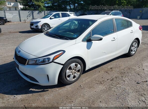 3KPFK4A77JE235379 2018 KIA FORTE White Przód lewy