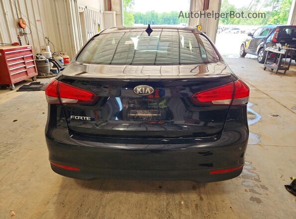 3KPFK4A77JE270214 2018 KIA FORTE Black 