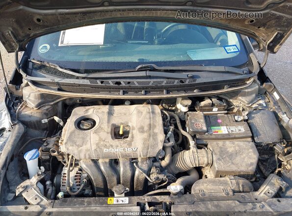 3KPFK4A78HE077516 2017 KIA FORTE Black Вид ззаду
