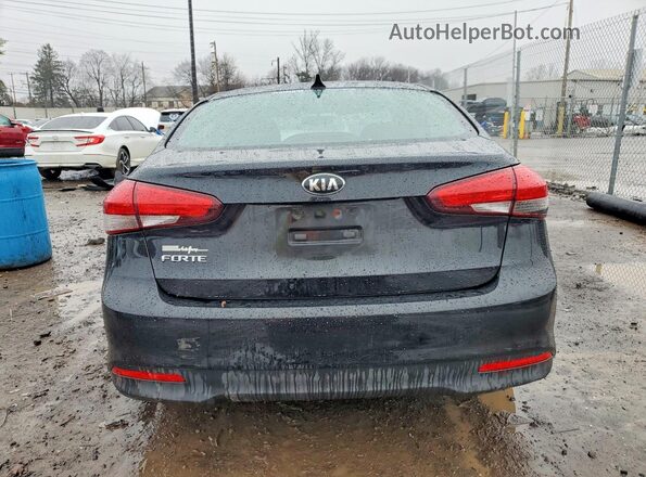 3KPFK4A78HE135088 2017 KIA FORTE Black უკანა ხედი
