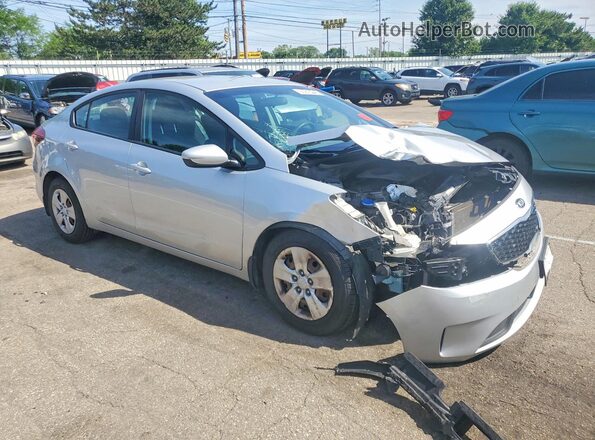 3KPFK4A79HE027059 2017 KIA FORTE Серебряный 
