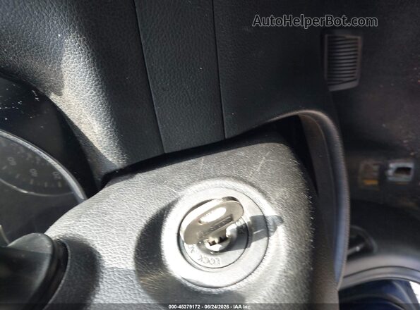 3KPFK4A79HE038949 2017 KIA FORTE Blue Widok deski rozdzielczej