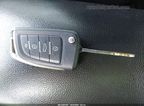 3KPFK4A7XHE036739 2017 KIA FORTE Blue წინა პანელის ხედი