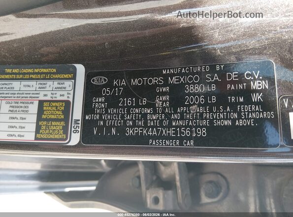 3KPFK4A7XHE156198 2017 KIA FORTE Black ძრავის განყოფილების ხედი