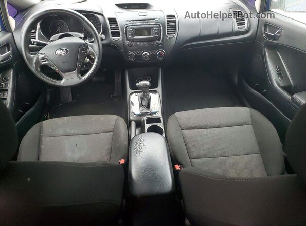3KPFK4A7XHE161076 2017 KIA FORTE Blue 
