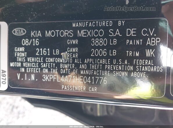 3KPFL4A71HE041776 2017 KIA FORTE Black ძრავის განყოფილების ხედი