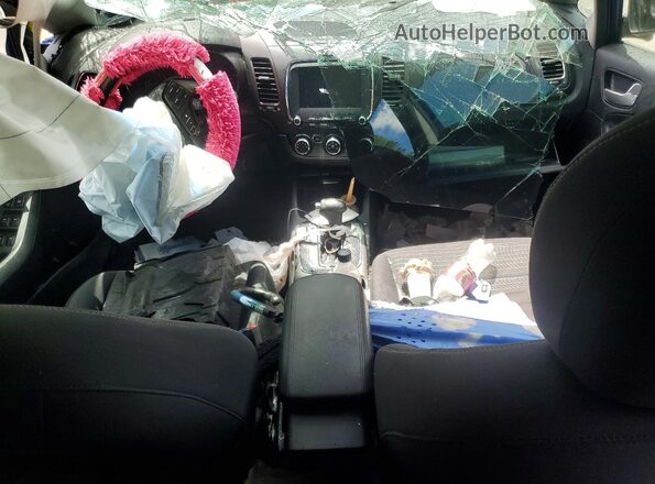 3KPFL4A71JE193157 2018 KIA FORTE Blue Widok deski rozdzielczej