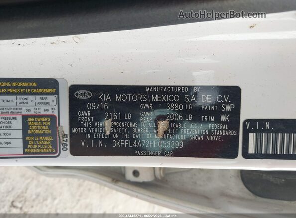 3KPFL4A72HE053399 2017 KIA FORTE White Widok komory silnika