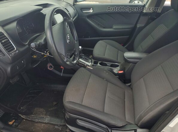 3KPFL4A72JE177436 2018 KIA FORTE Gray 