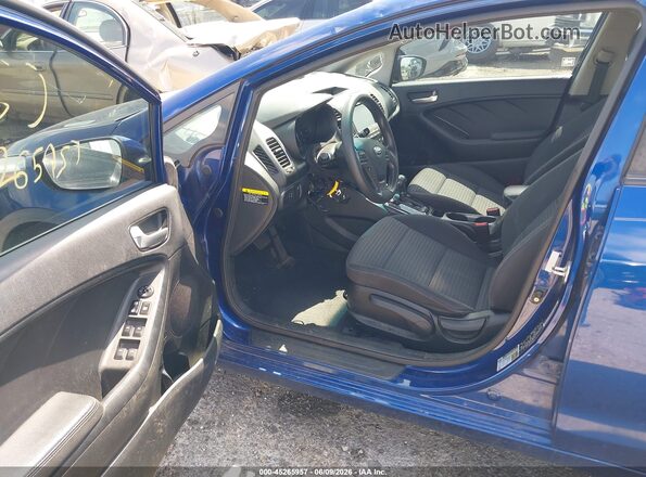 3KPFL4A72JE203131 2018 KIA FORTE Blue Vista interior de 360 grados