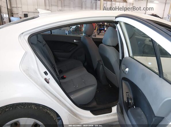 3KPFL4A73JE262771 2018 KIA FORTE White VIN կոդի պիտակի տեսք