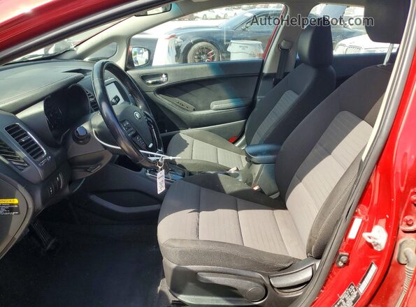 3KPFL4A74HE058250 2017 KIA FORTE Red წინა სალონის ხედი