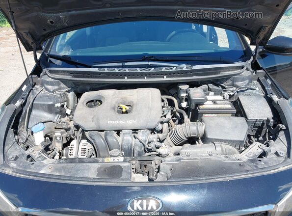 3KPFL4A75HE010918 2017 KIA FORTE Черный Вид сзади