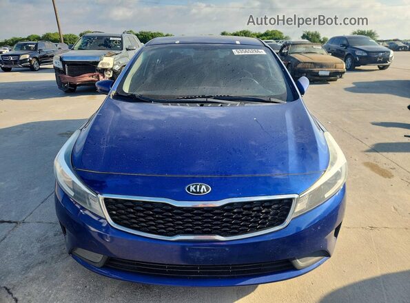3KPFL4A75HE072965 2017 KIA FORTE Blue Front view